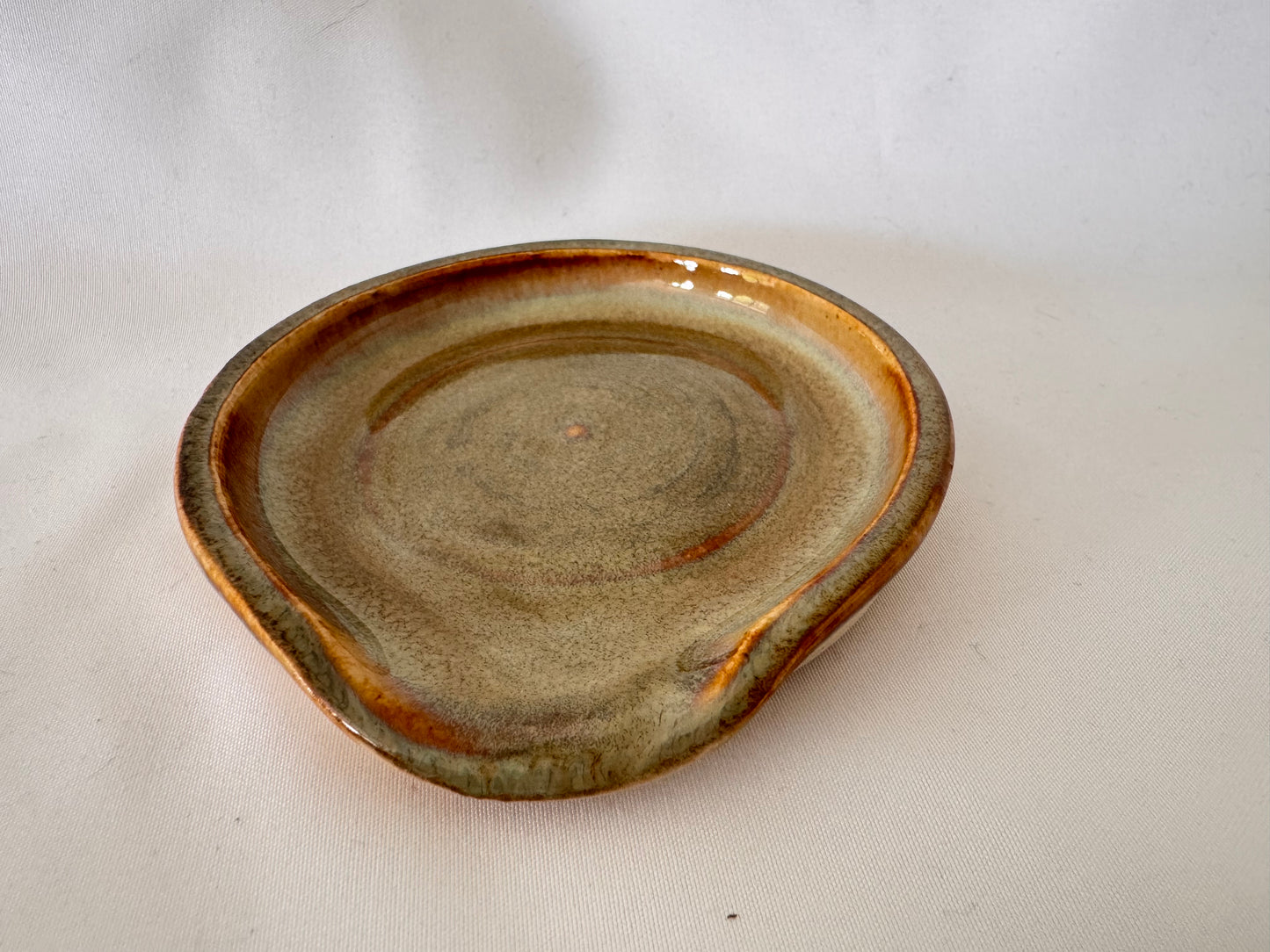 Spoon rest (greeny-browns)
