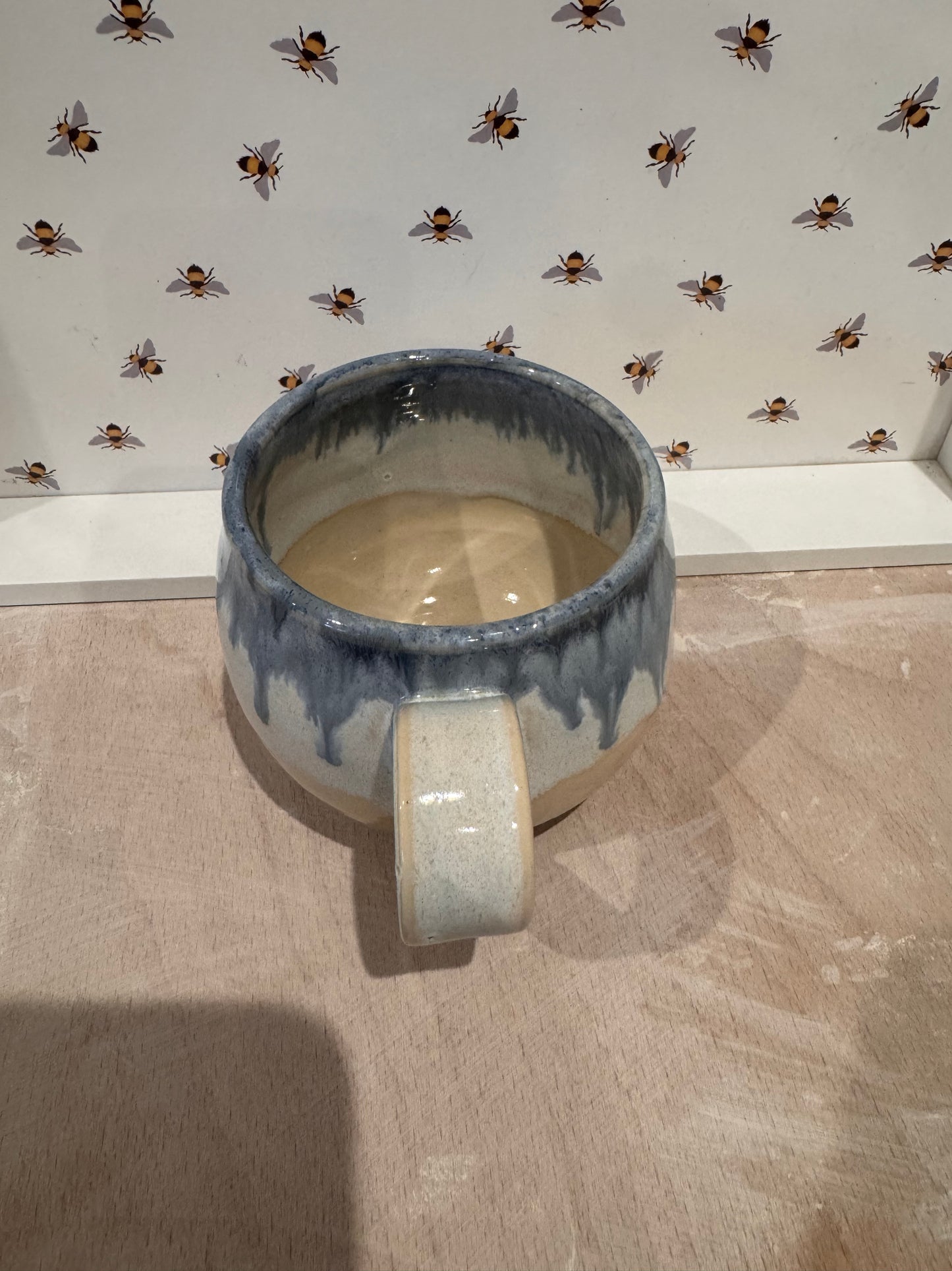 Mug (blue/ creams)