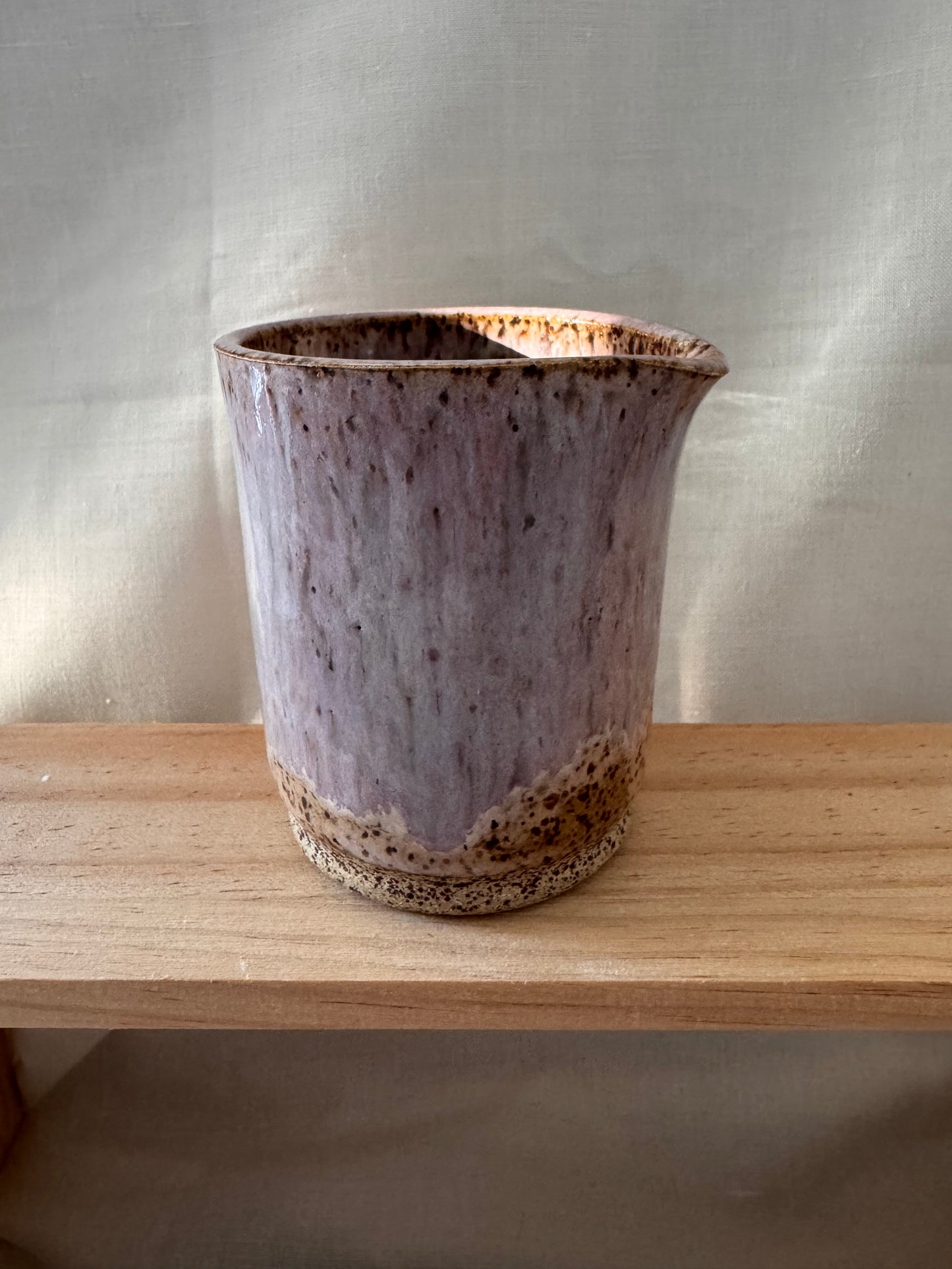 Pourer (light purple/speckles)
