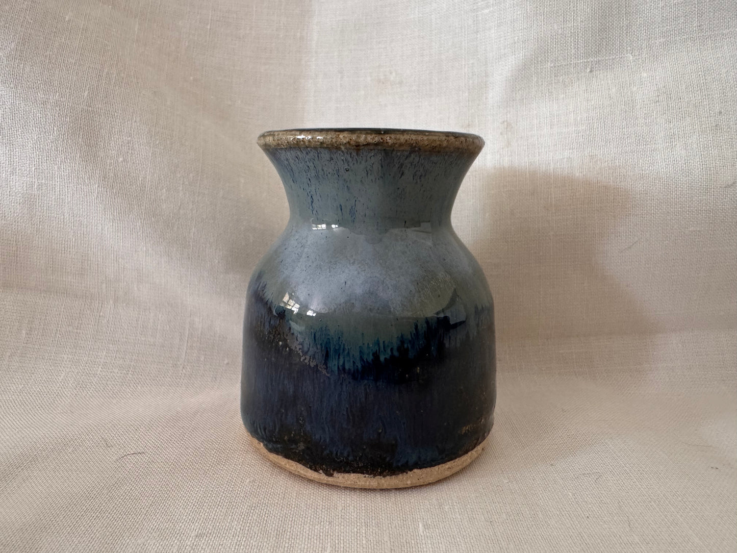 Bud vase (blue-grey)