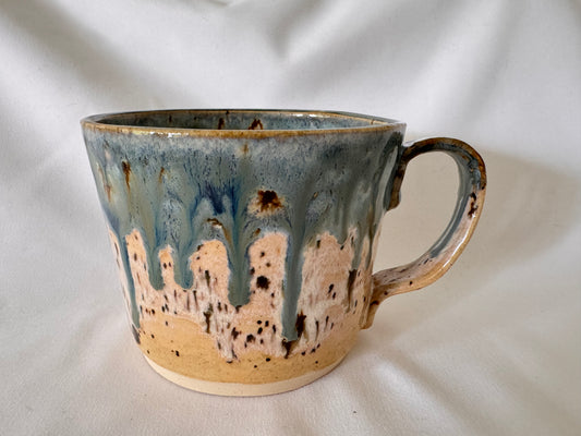 Mug (blue/ creams)