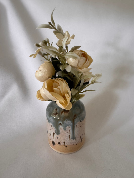 Bud vase (blue & cream)