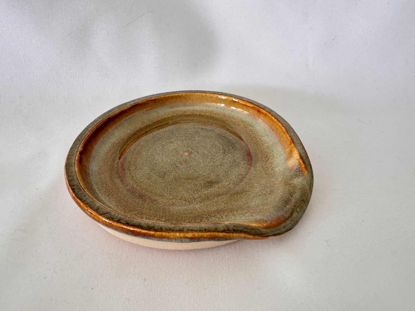 Spoon rest (greeny-browns)