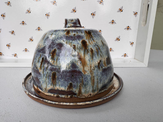 Butter dish (blues & creams & brown)