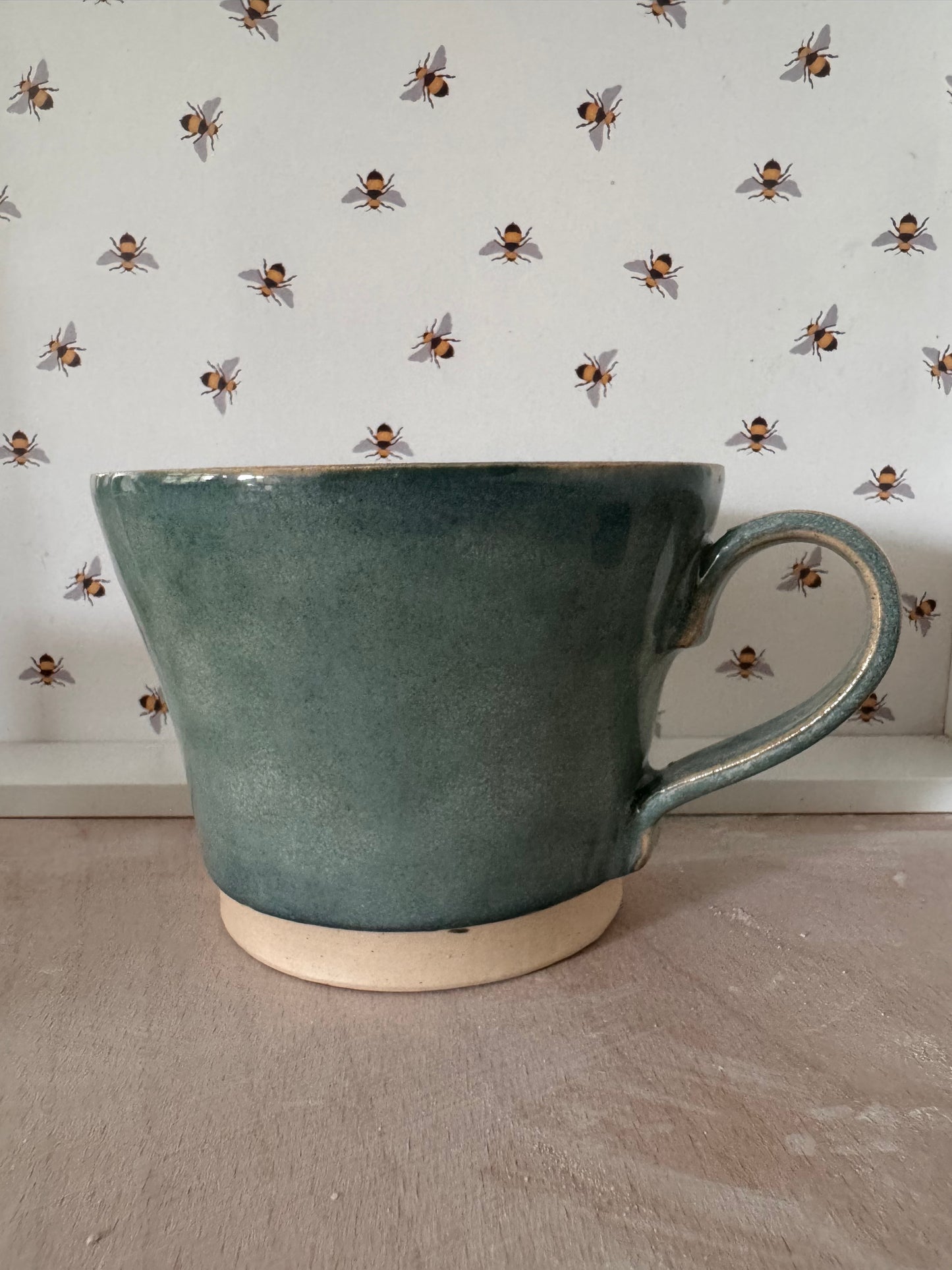 A mug (pale turquoise)
