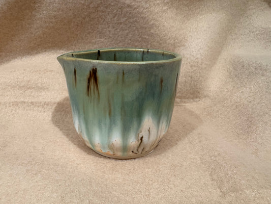 Pourer (greens/ creams)