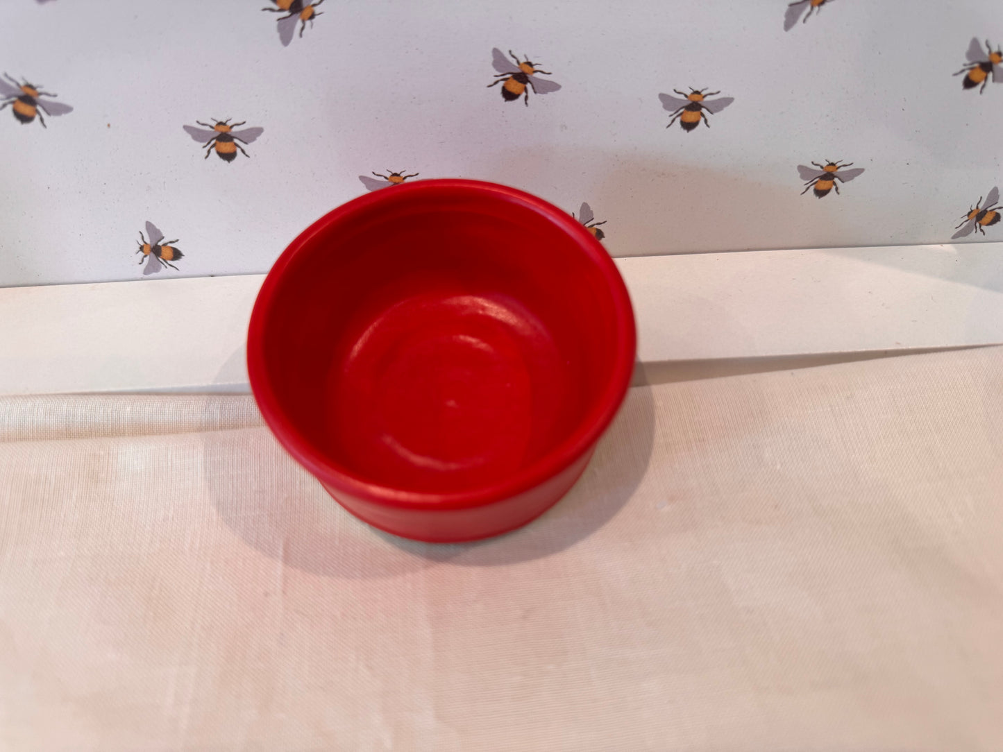 Tea light holder in red (candle included)